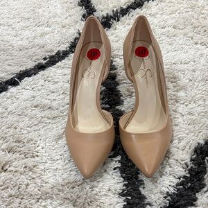 Jessica Simpson Classic Tan Heels